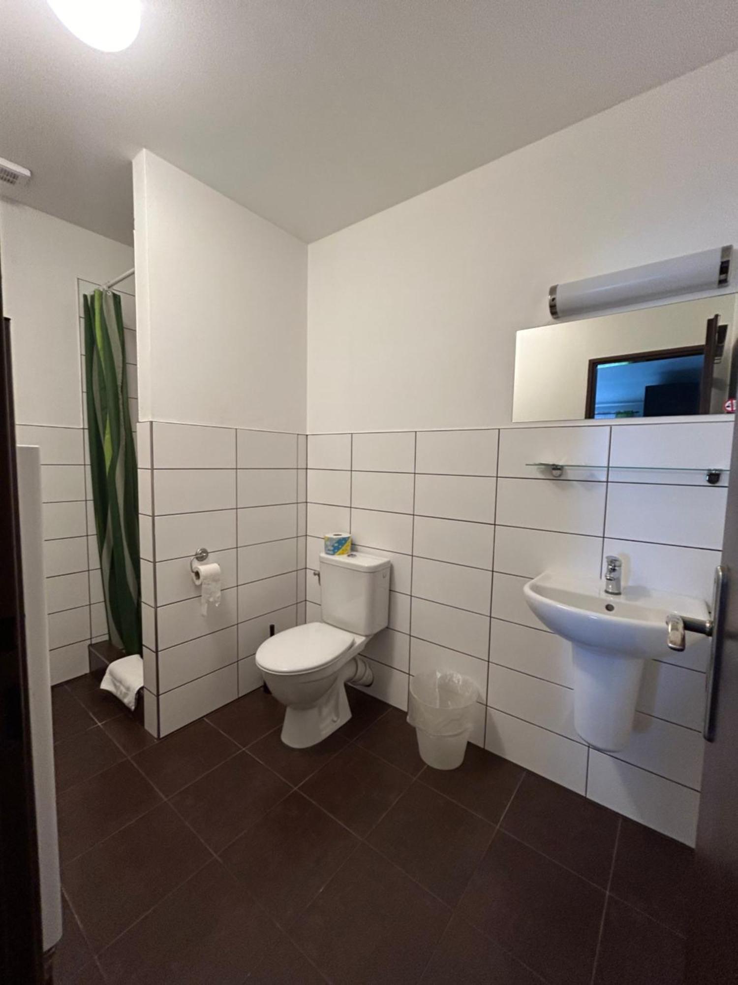 Motel R10 Mladá Boleslav Zewnętrze zdjęcie