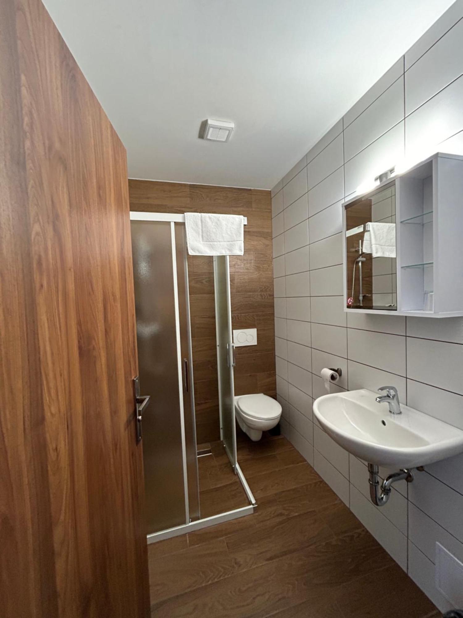 Motel R10 Mladá Boleslav Zewnętrze zdjęcie